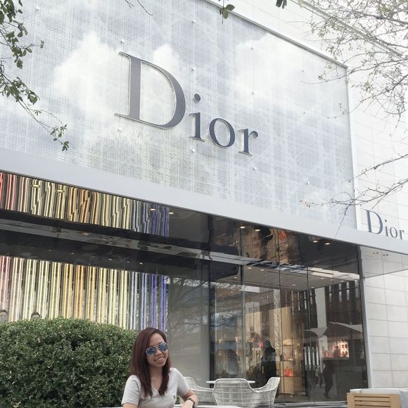 Meet your Posher, Uyen - Picture 1 of 1